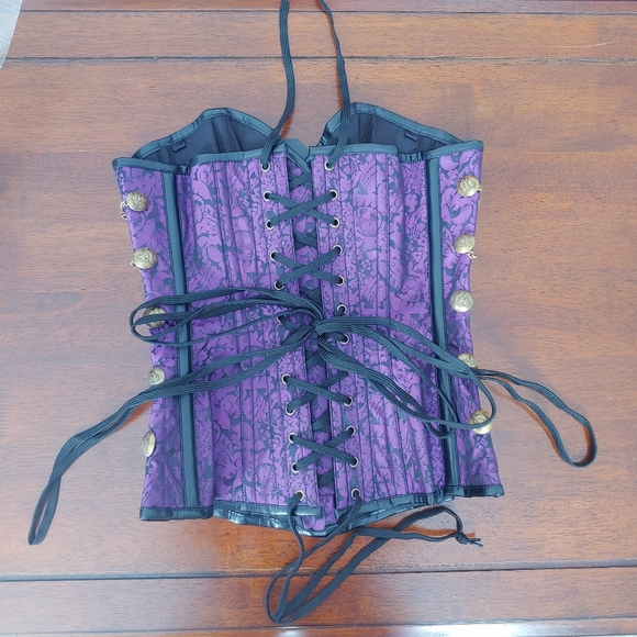 😈NWT Purple Steampunk corset with chains from Corsets Story! - Picture 7 of 16